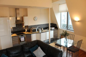 Spacious 2 Bedroom Flat Newcastle